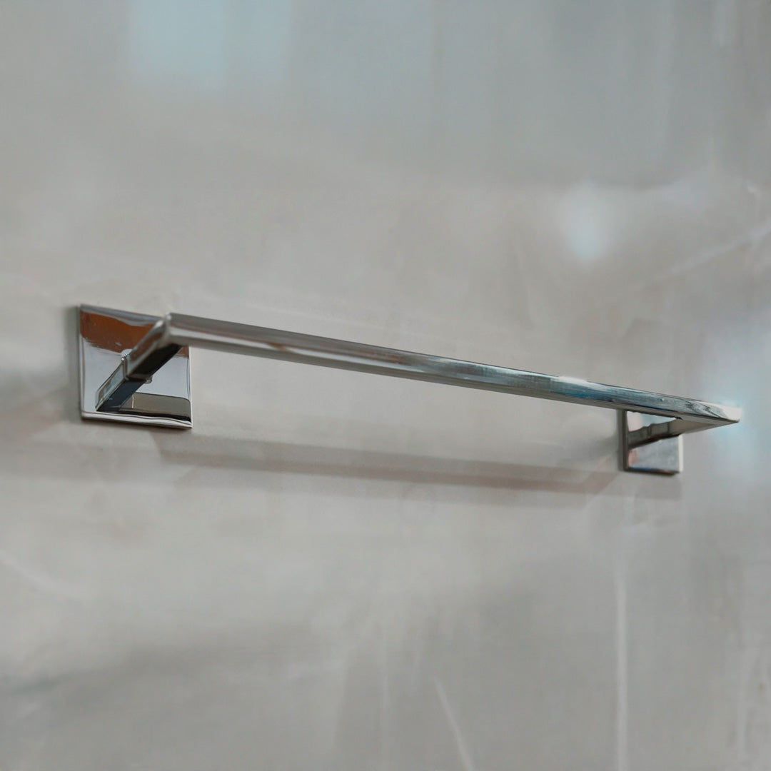 Porta Toalha de Banho Simples SIGA Inox 304 – Base Polida – Fixação Premium